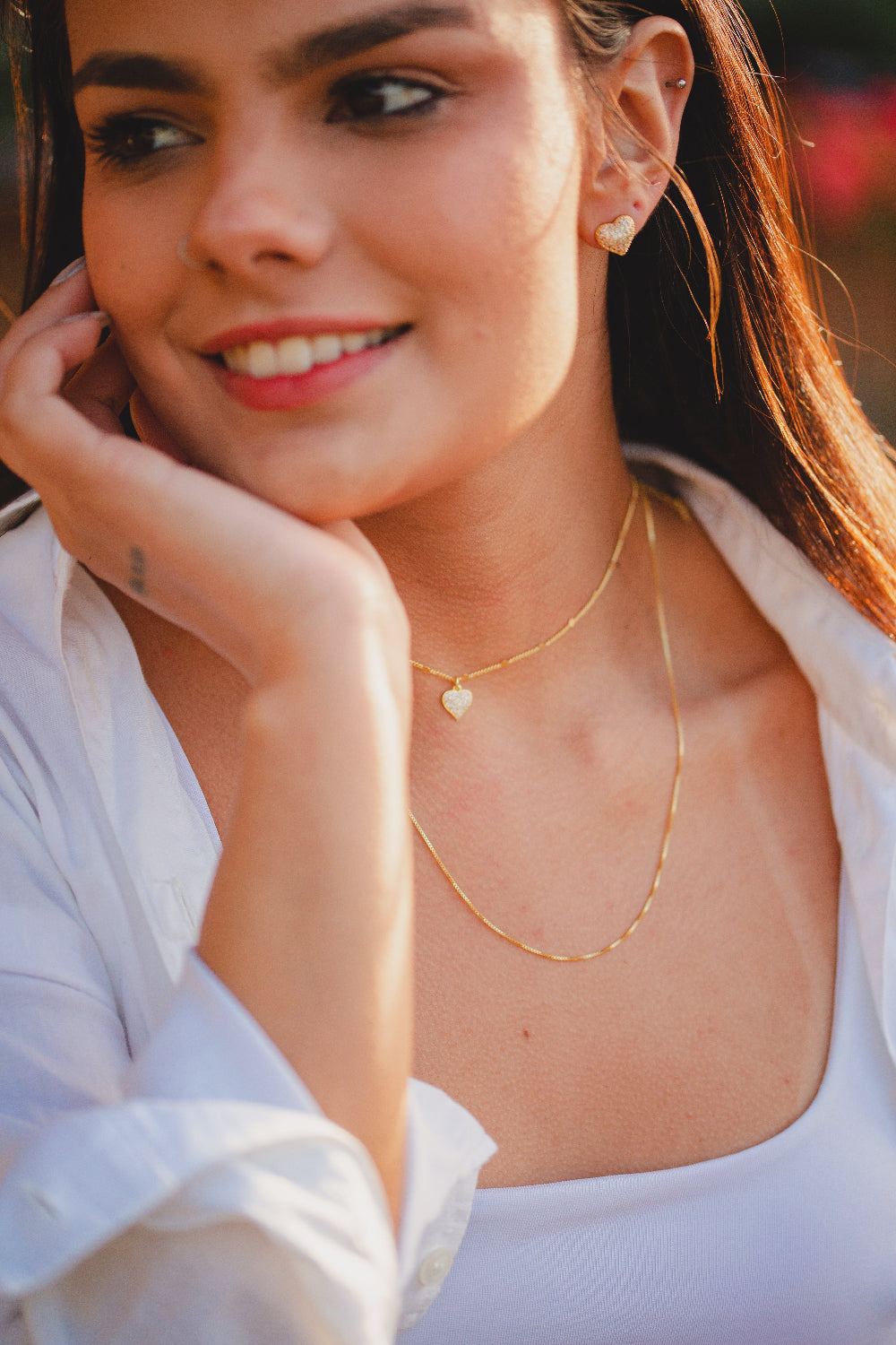 BRINCO CORAÇÃO CRAVEJADO FOLHEADO A OURO 18K