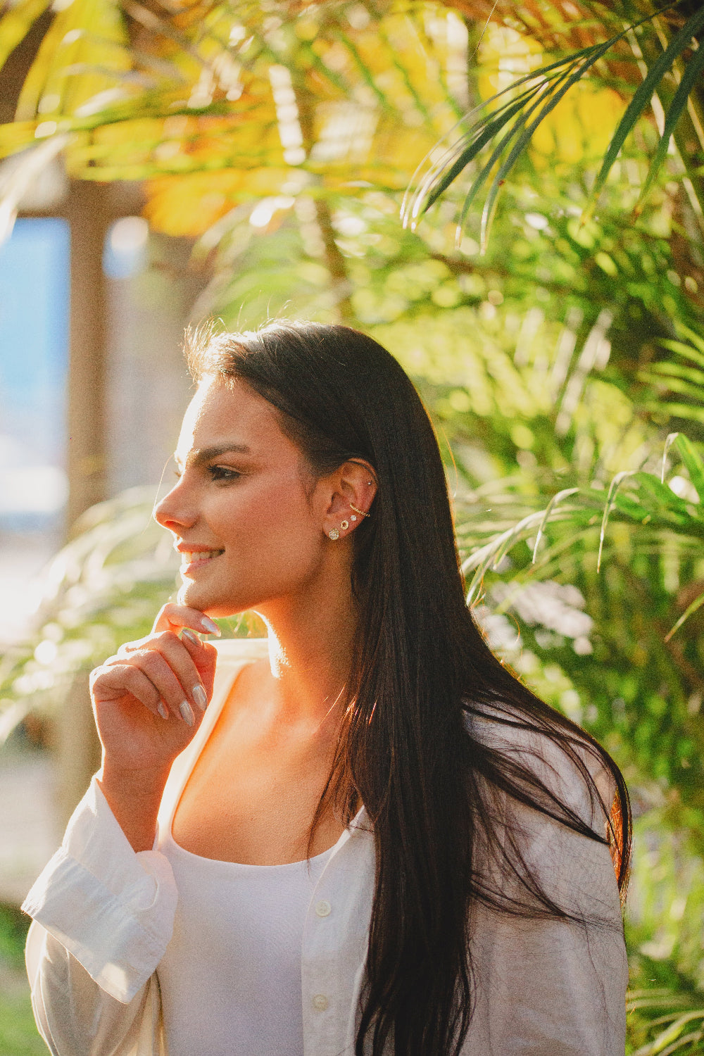 BRINCO CIRCULO PEQUENO CRAVEJADO FOLHEADO A OURO 18K