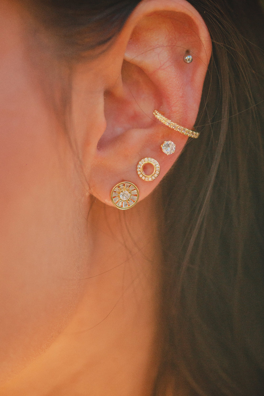 BRINCO PONTO DE LUZ FOLHEADO A OURO 18K