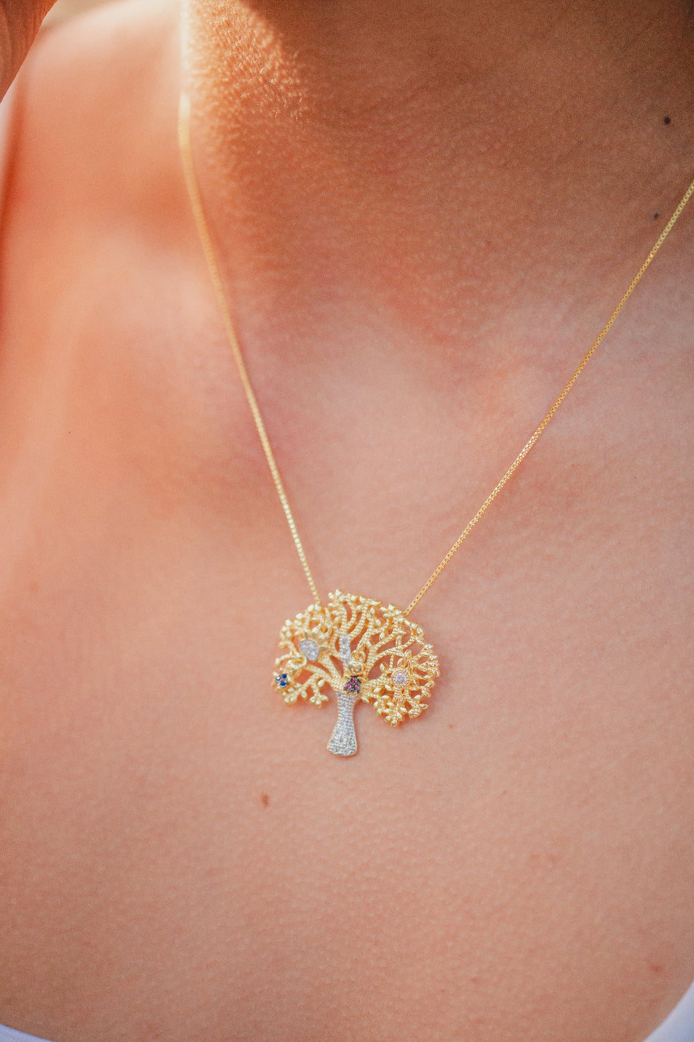 COLAR ÁRVORE DA VIDA COM ZIRCONIA  FOLHEADO A OURO 18K