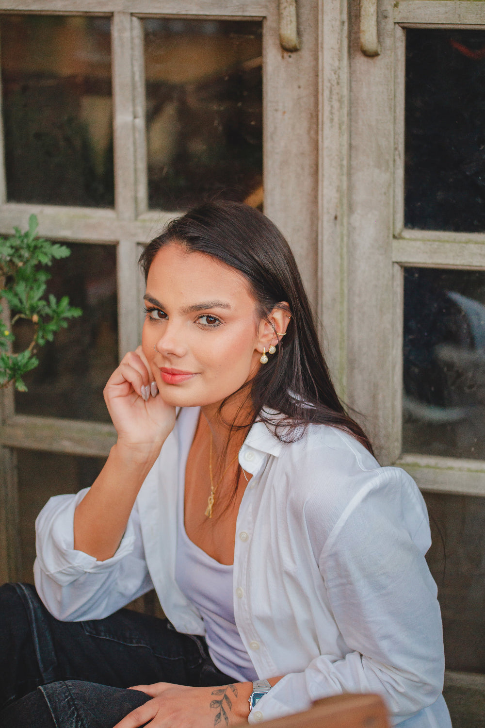 BRINCO GOTA  CRAVEJADA FOLHEADO A OURO 18K