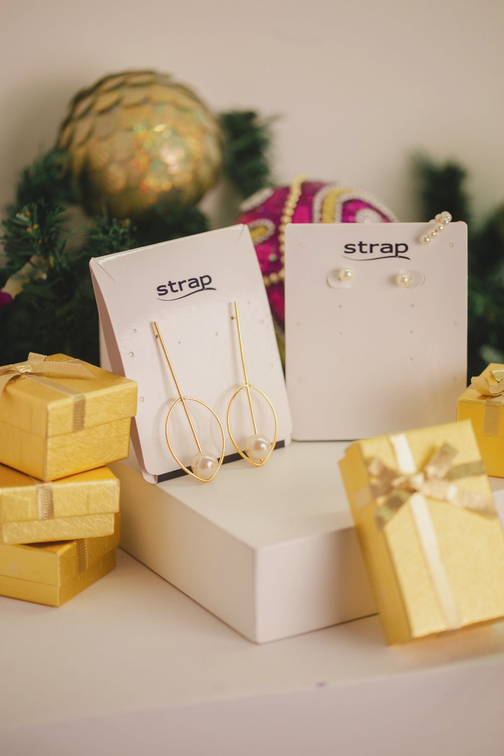 KIT PRESENTE DE  NATAL COM 3 BRINCOS - MODELO 3