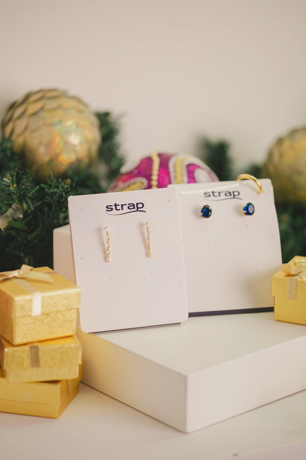 KIT PRESENTE DE  NATAL COM 3 BRINCOS - MODELO 8