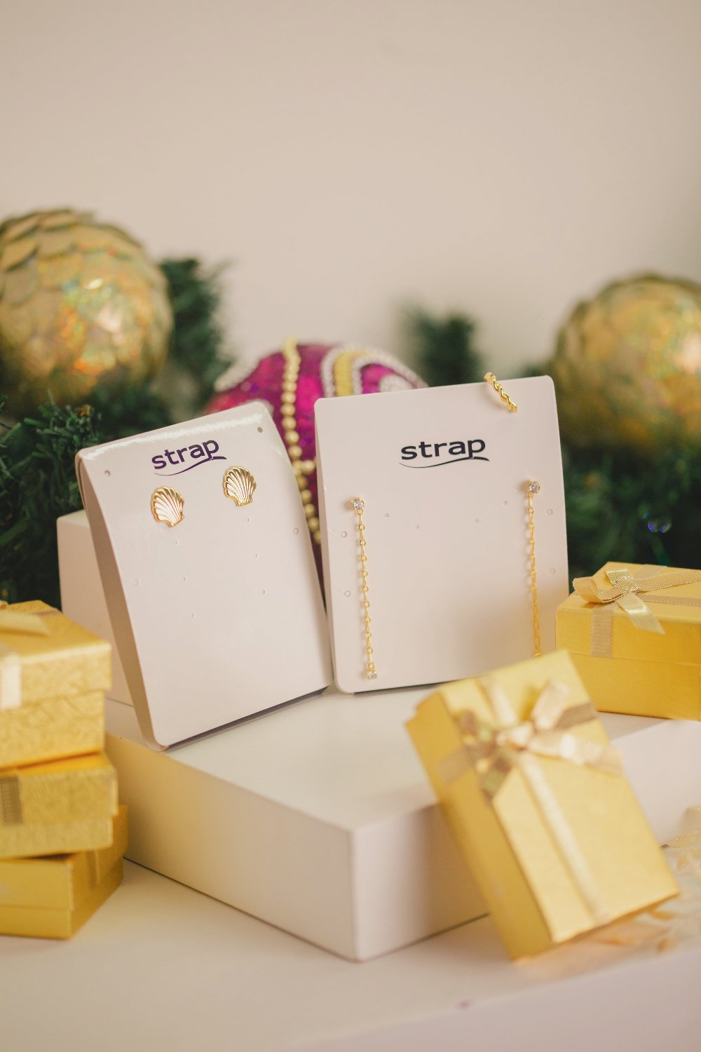 KIT PRESENTE DE  NATAL COM 3 BRINCOS - MODELO 7