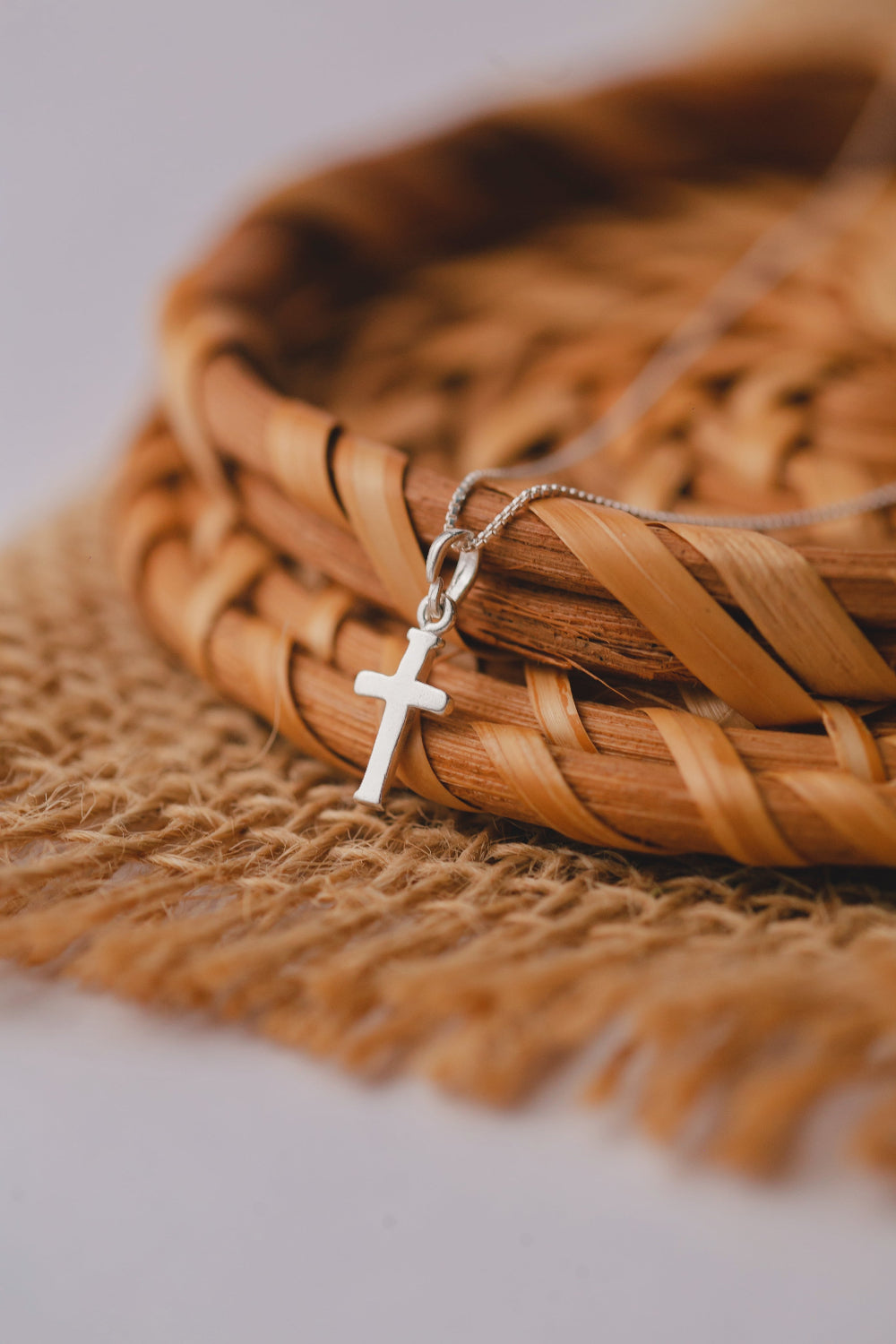 PINGENTE DE PRATA 925 CRUZ PEQUENA