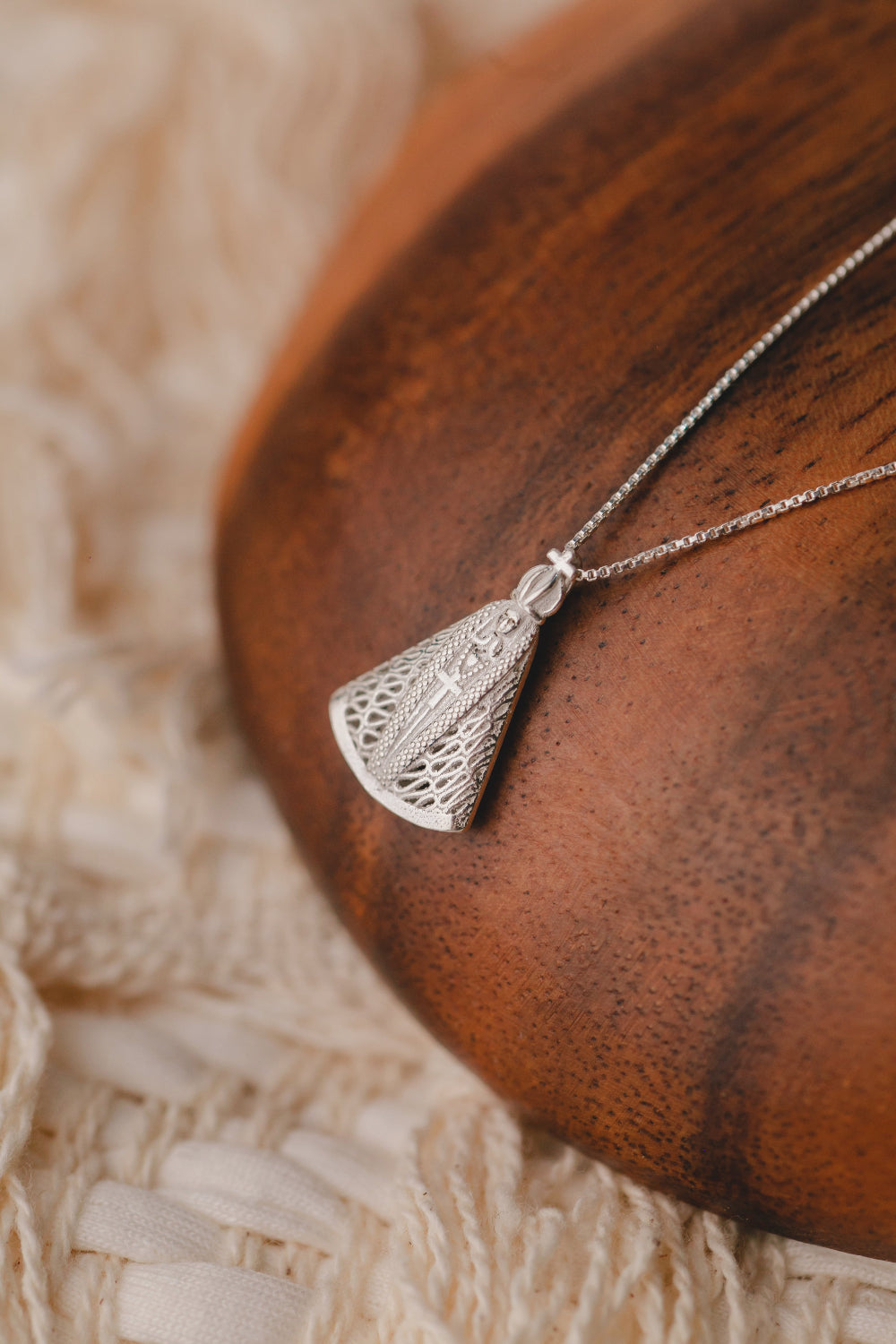 PINGENTE DE PRATA 925 NOSSA SRA APARECIDA VAZADA