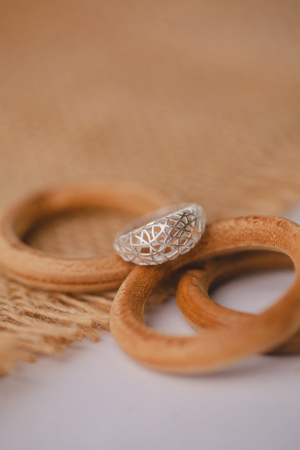 ANEL DE PRATA GEOMÉTRICO VAZADO