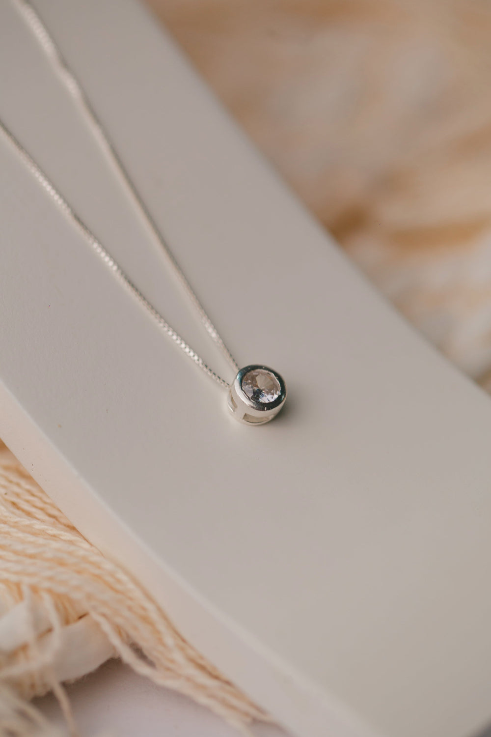 COLAR DE PRATA 925 PONTO DE LUZ CLASSICO