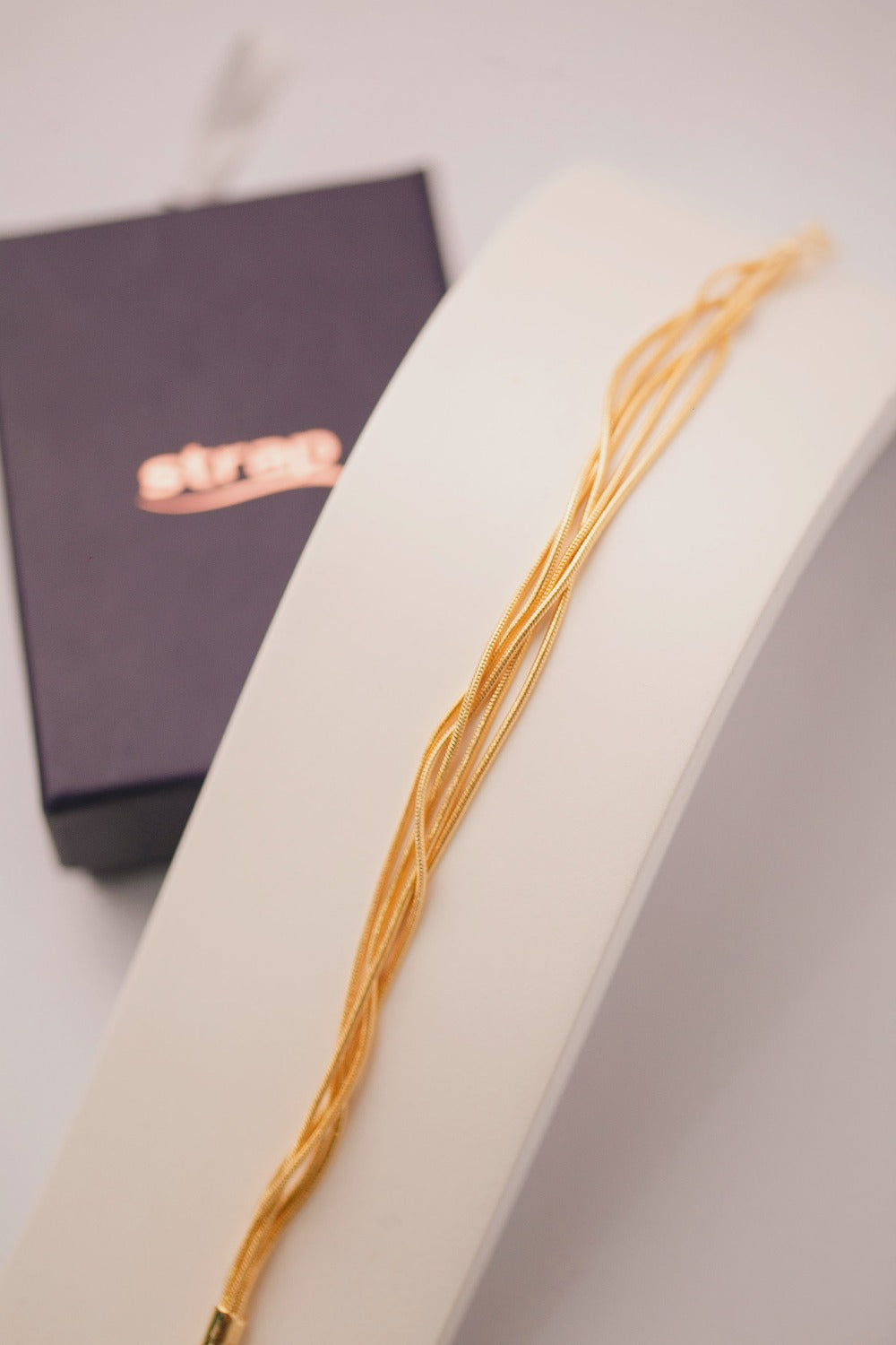 PULSEIRA VARIOS FIOS RABO DE RATO FOLHEADA A OURO 18K