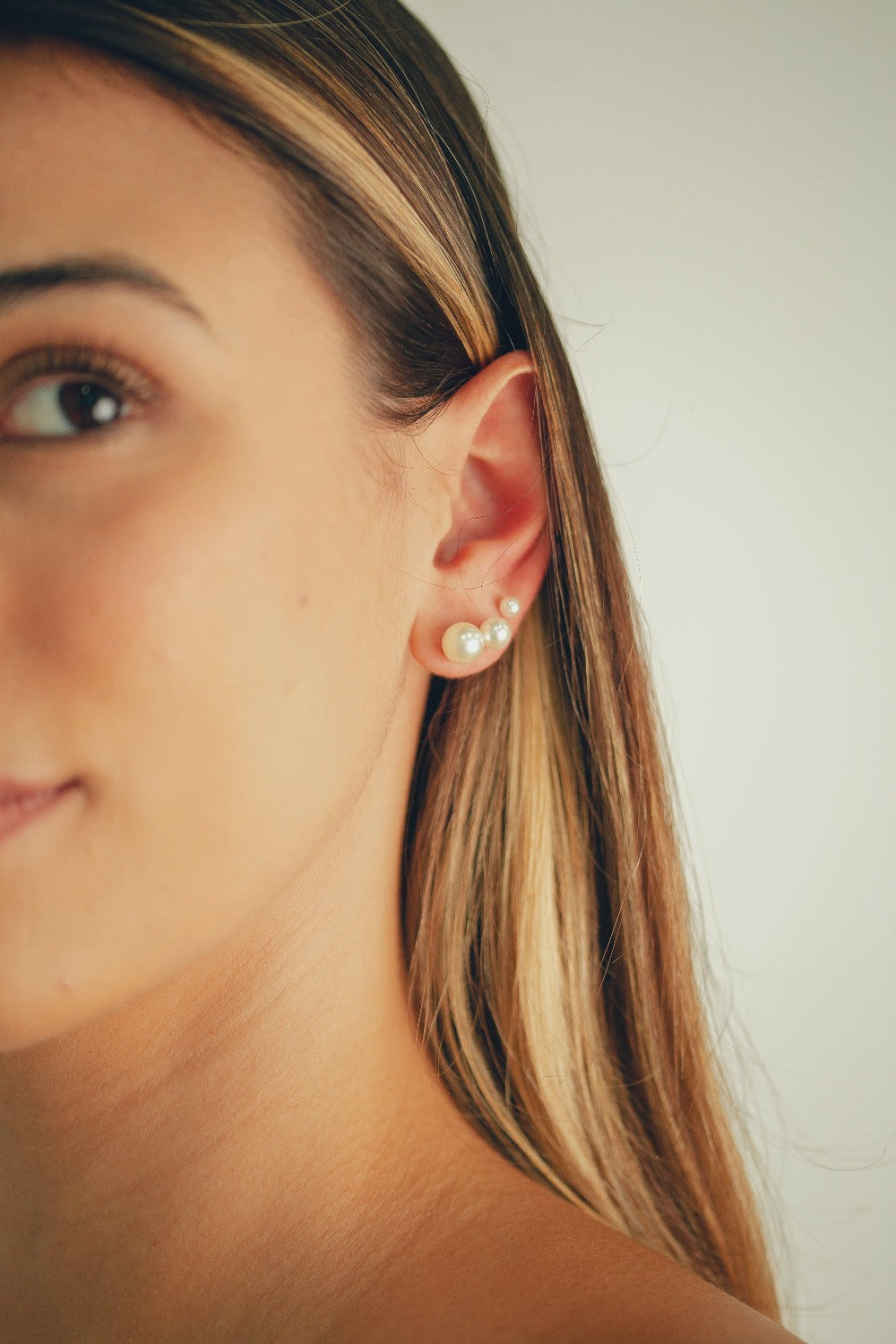 TRIO DE BRINCOS DE PÉROLAS CLÁSSICO FOLHEADOS A OURO 18K