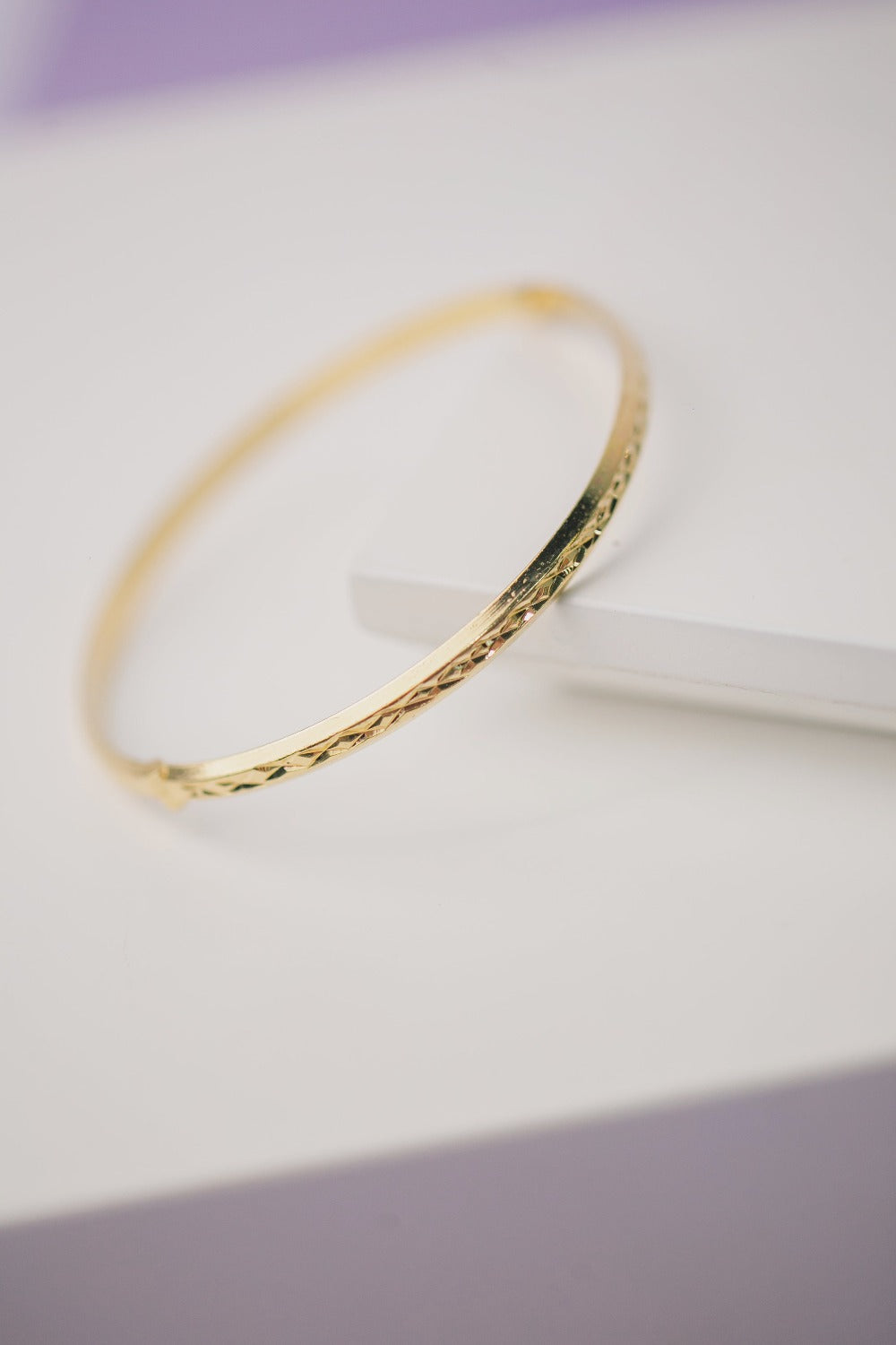 BRACELETE TRABALHADO FOLHEADA A OURO 18K
