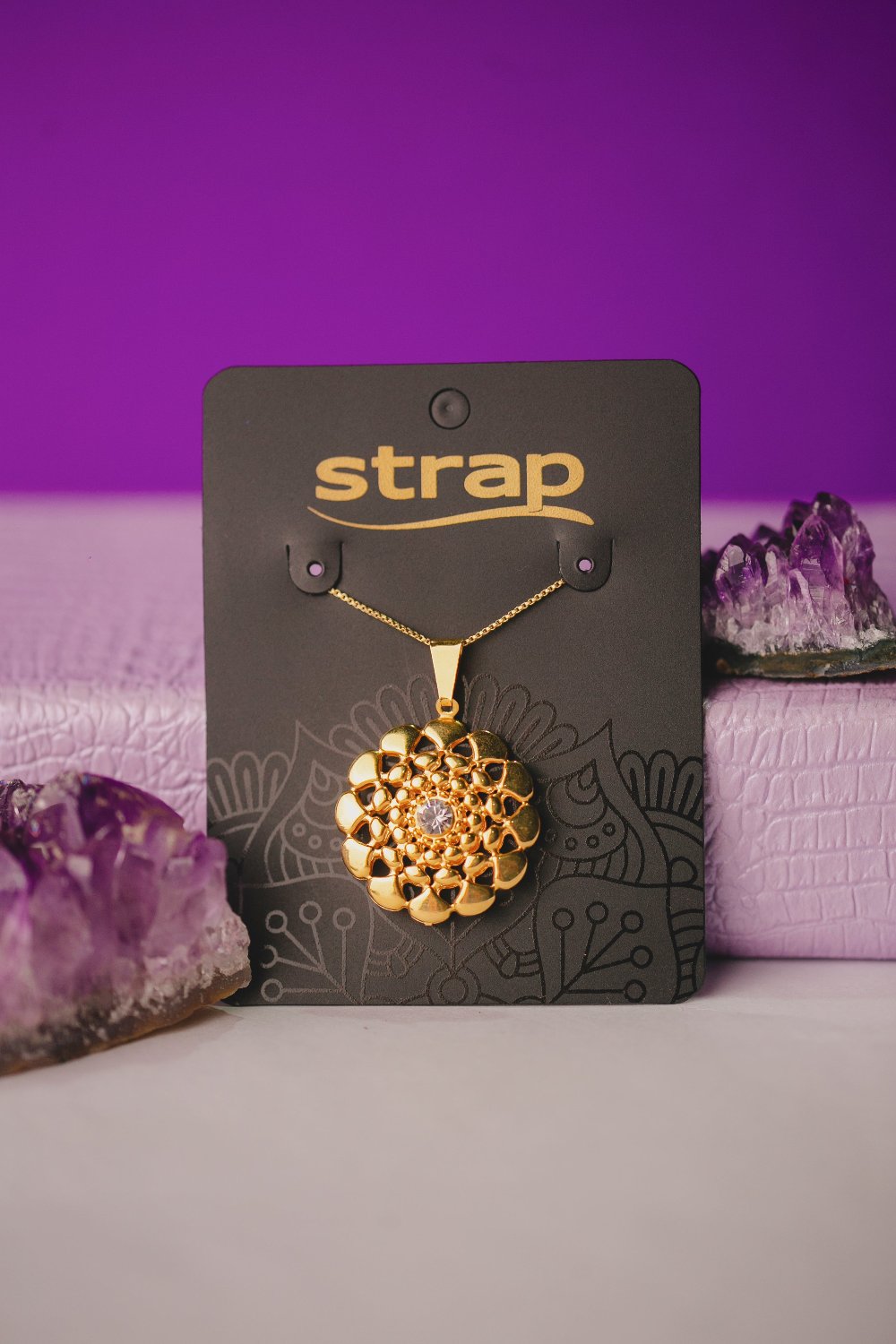 COLAR FLOR FOLHEADO A OURO 18K