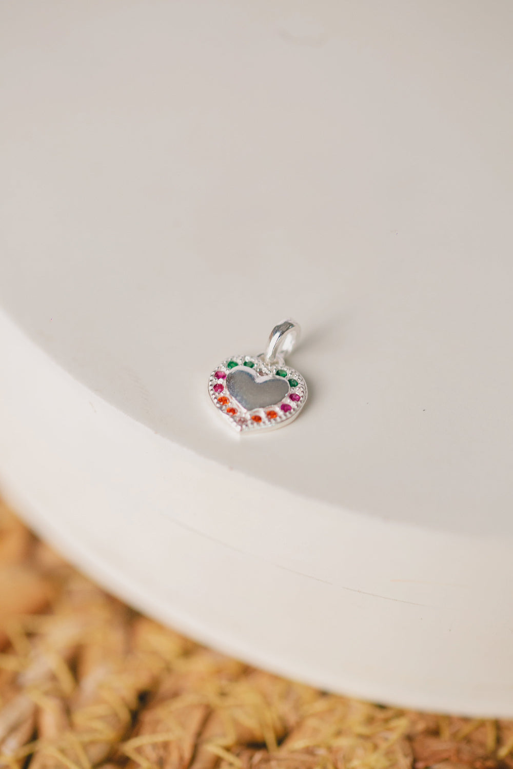 PINGENTE DE PRATA CORAÇÃO COLORIDO