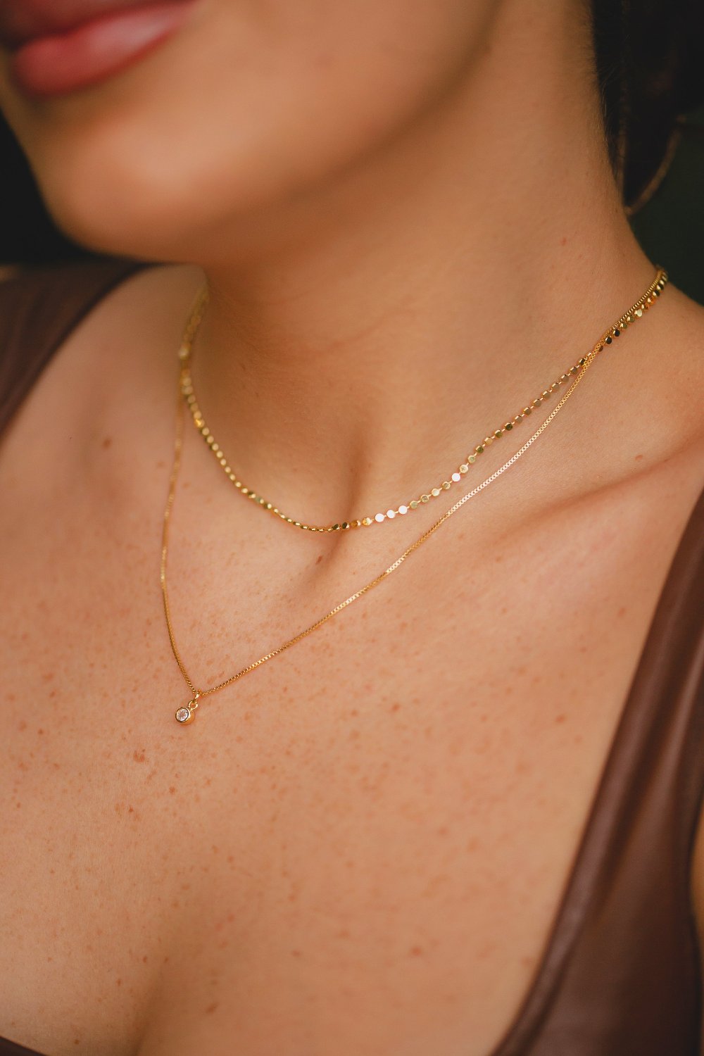 COLAR CHOKER DUPLA BOLINHA  FOLHEADO A OURO 18K