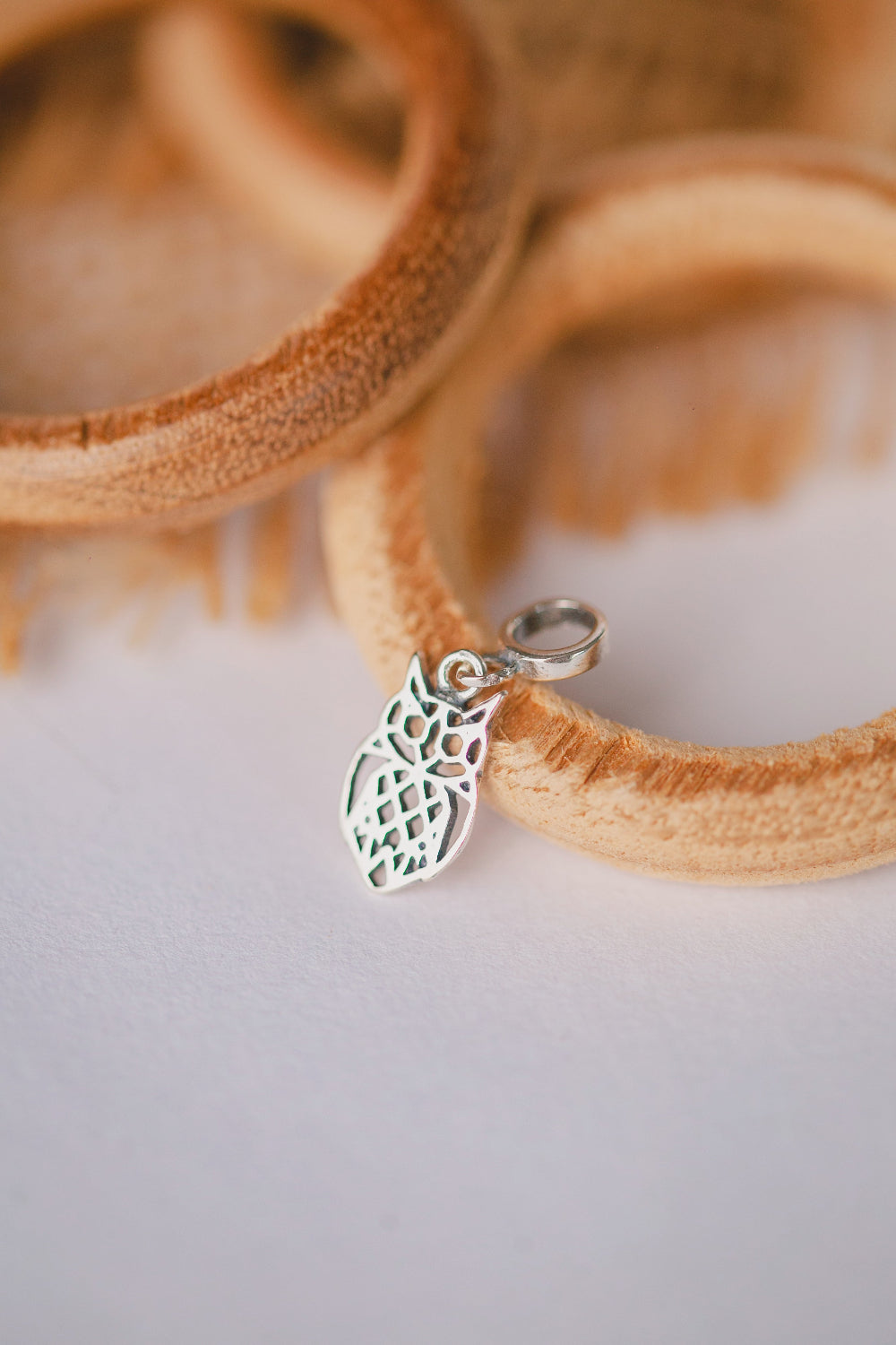 PINGENTE DE PRATA CORUJA TRIBAL