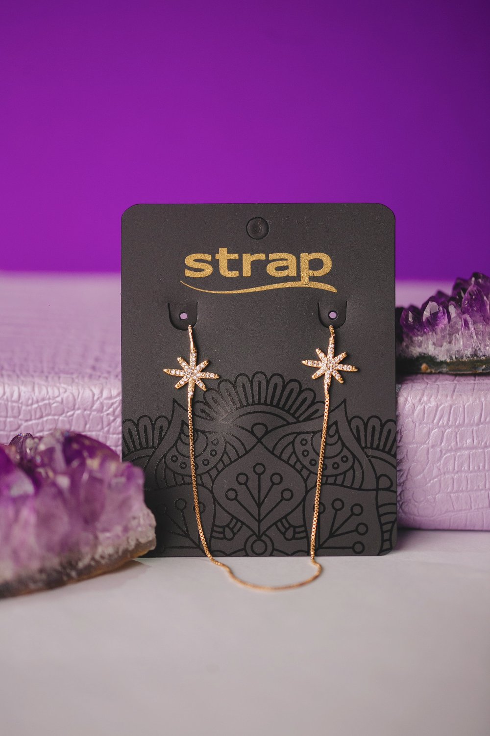 COLAR ESTRELAS CRAVEJADO FOLHEADO A OURO 18K