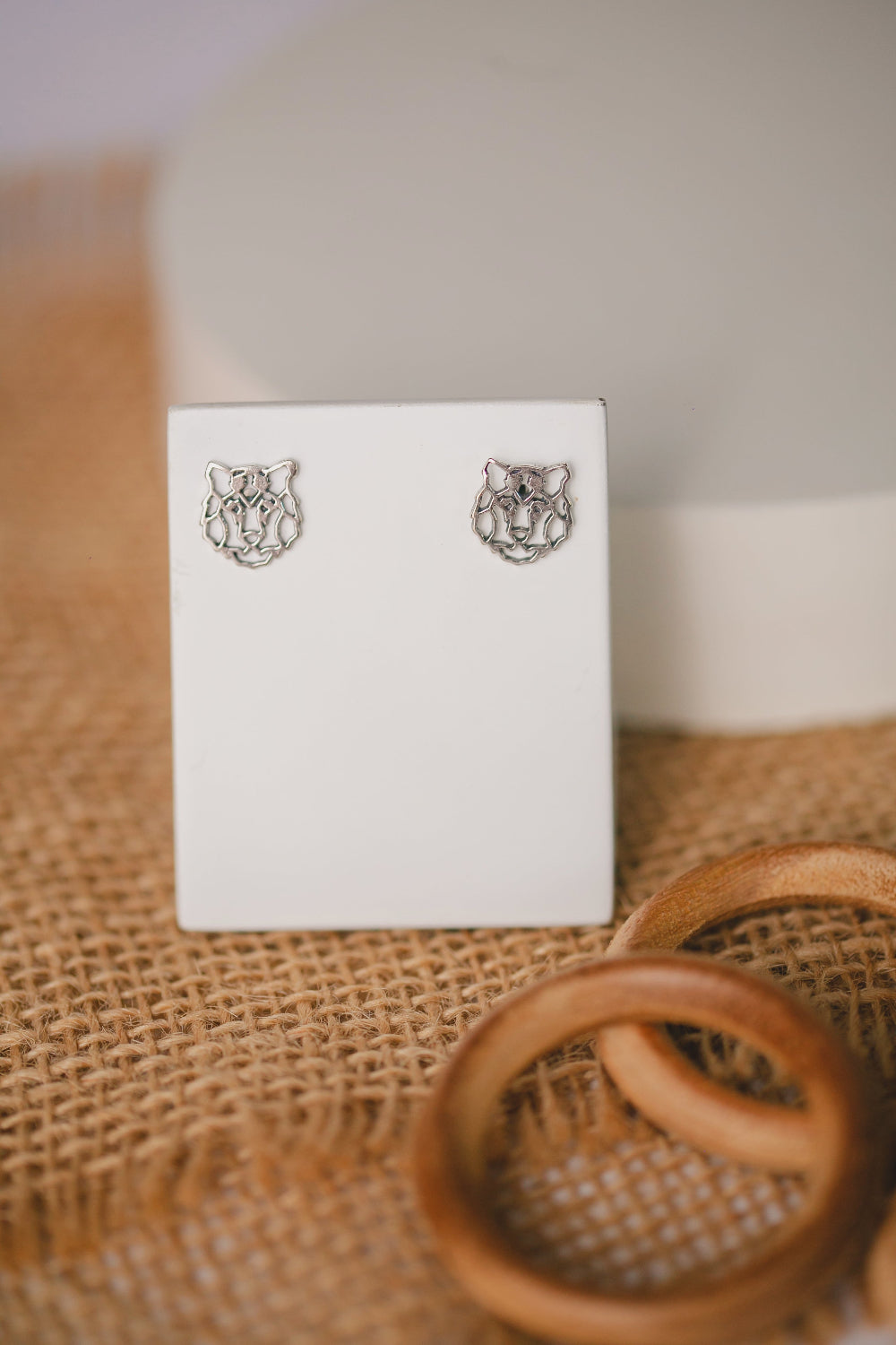 BRINCO DE PRATA LEÃO TRIBAL