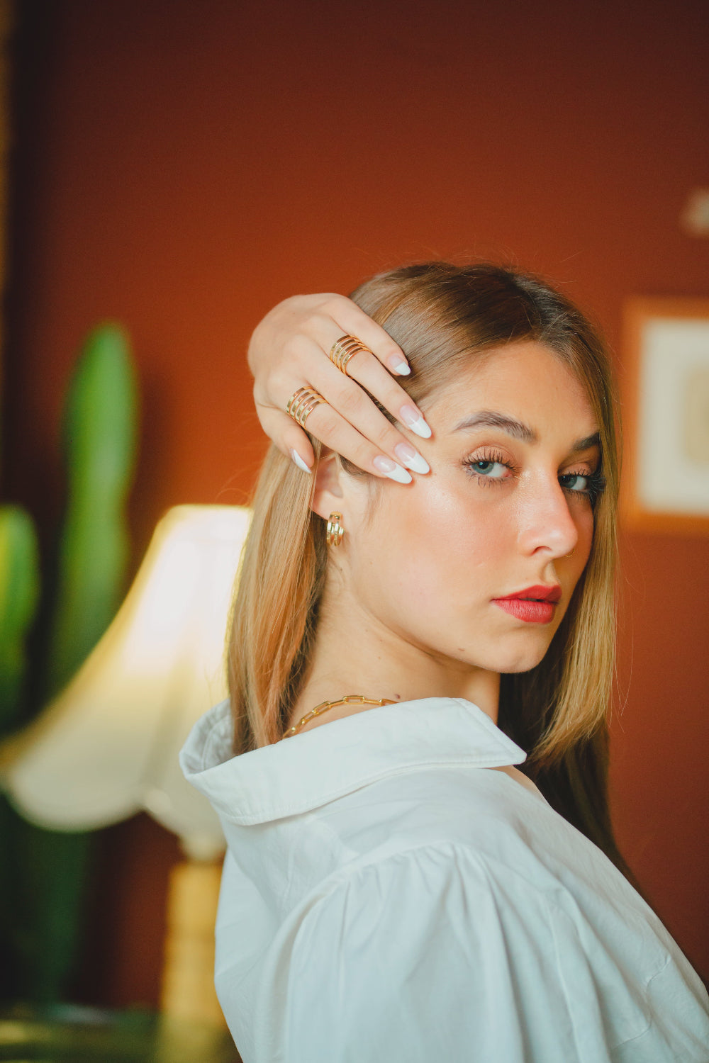 BRINCO ARGOLA COM ELO FOLHEADO A OURO 18K