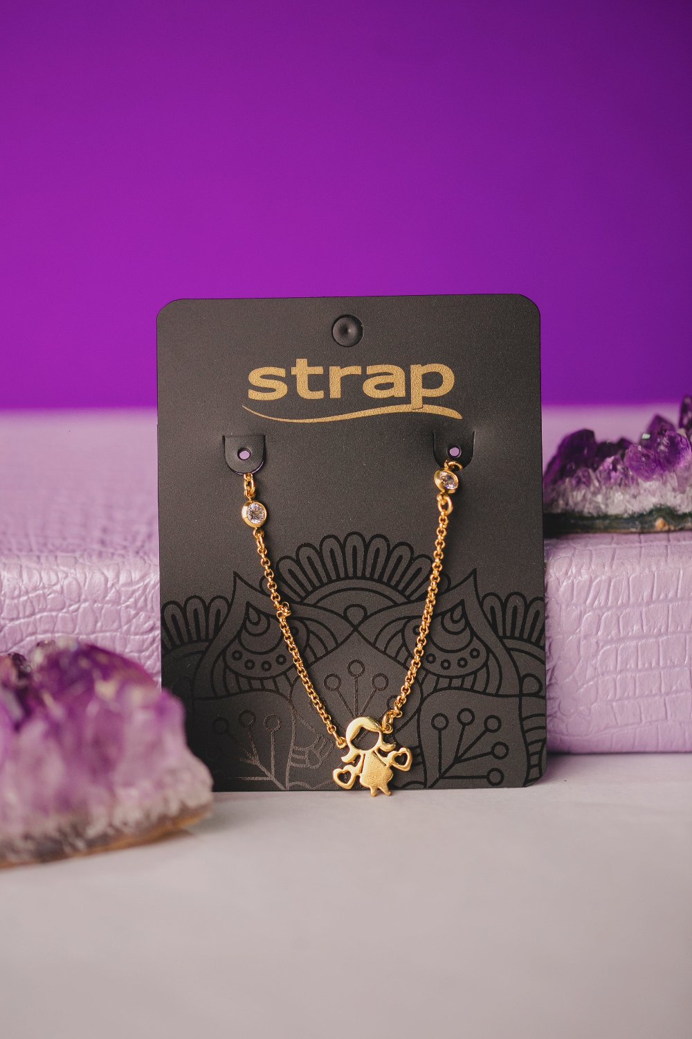 COLAR MENINA COM CORAÇÃO FOLHEADO A OURO 18K