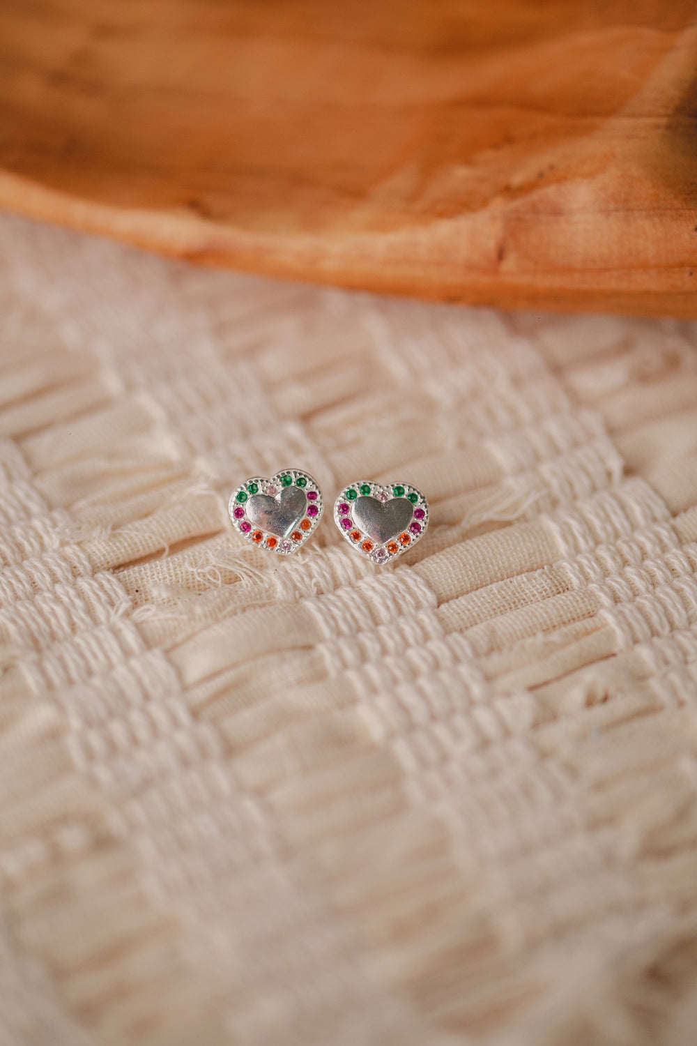 BRINCO DE PRATA CORAÇÃO COLOR