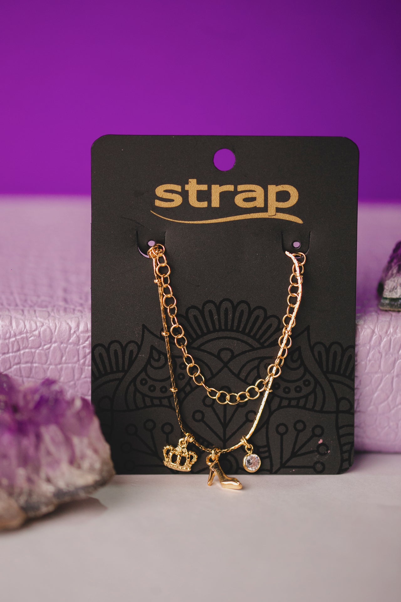 PULSEIRA COROA, SAPATO E PONTO DE LUZ FOLHEADA A OURO 18K
