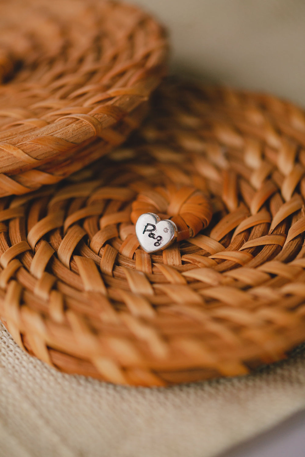 PINGENTE DE PRATA CORAÇÃO PAZ