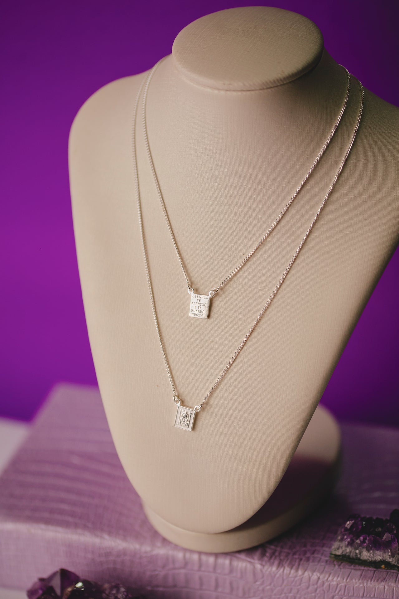 ESCAPULÁRIO PRATA PLAQUINHA PEQUENA FOLHEADO A OURO 18K