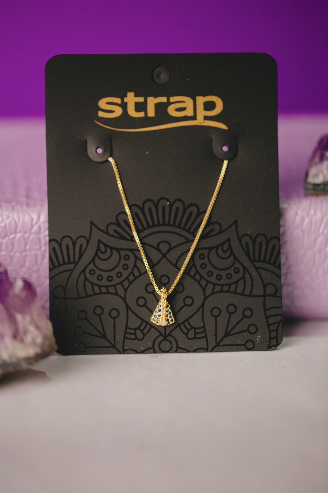 COLAR MINI NOSSA SENHORA APARECIDA FOLHEADO A OURO 18K