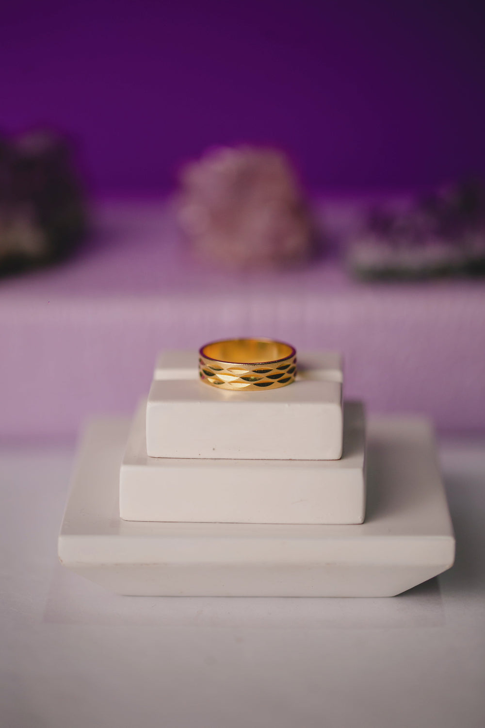 ANEL ALIANÇA TRABALHADA FOLHEADO A OURO 18K