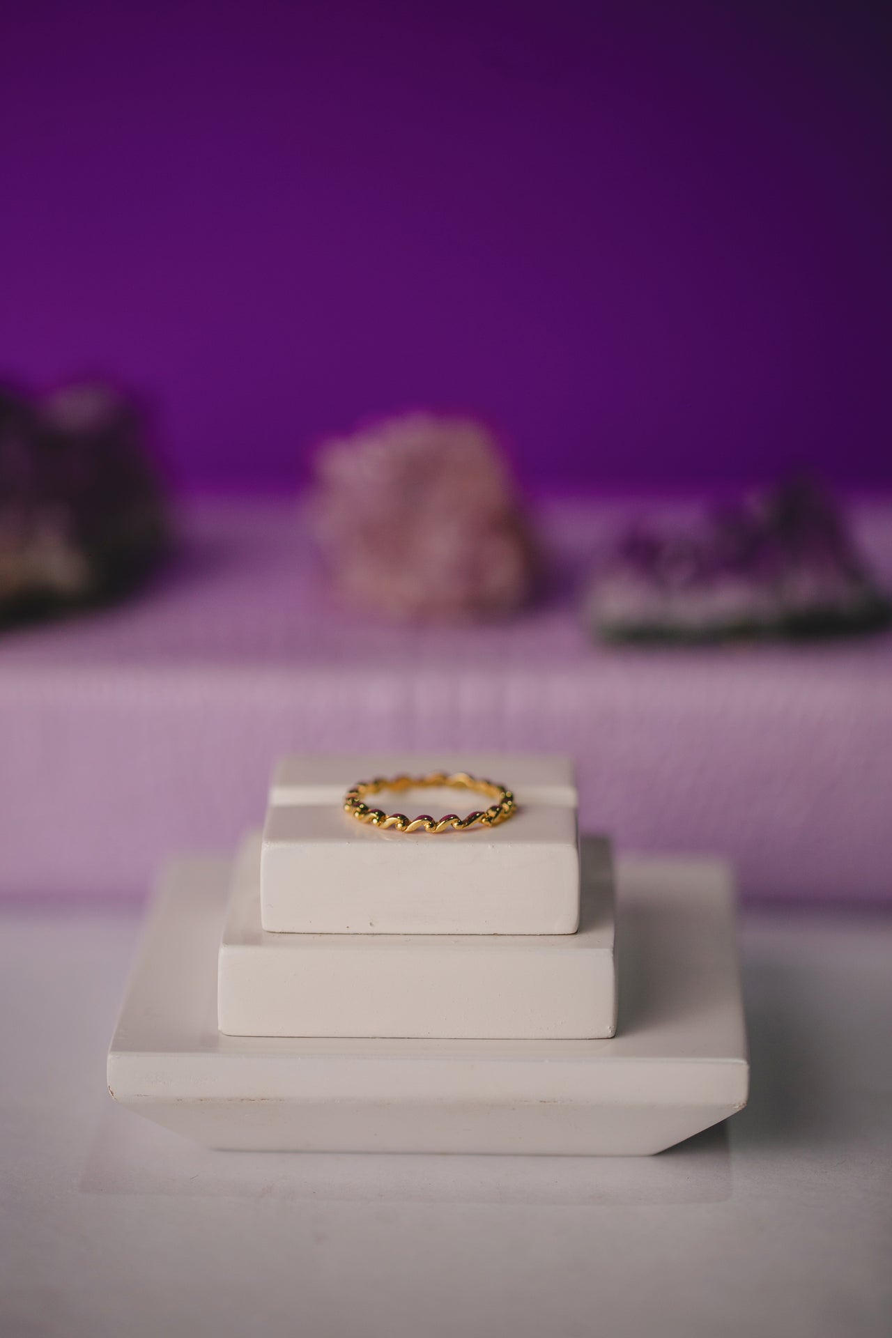 ANEL ONDINHAS FOLHEADO A OURO 18K