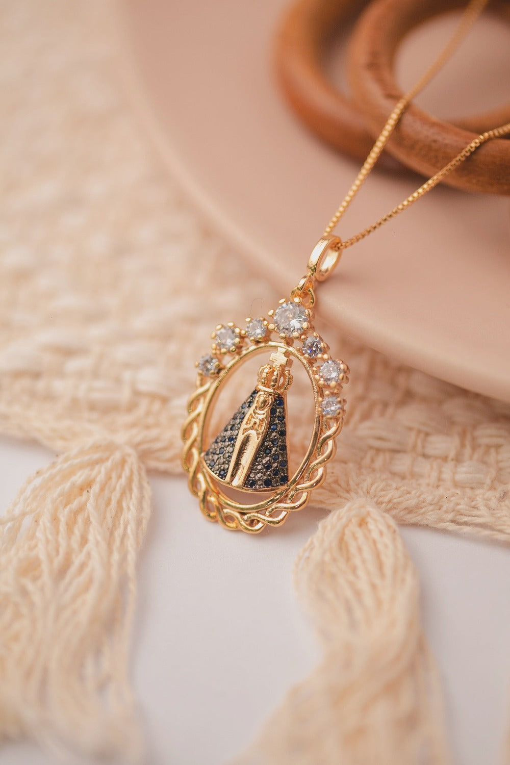 COLAR  NOSSA SENHORA APARECIDA AZUL FOLHEADO A OURO 18K