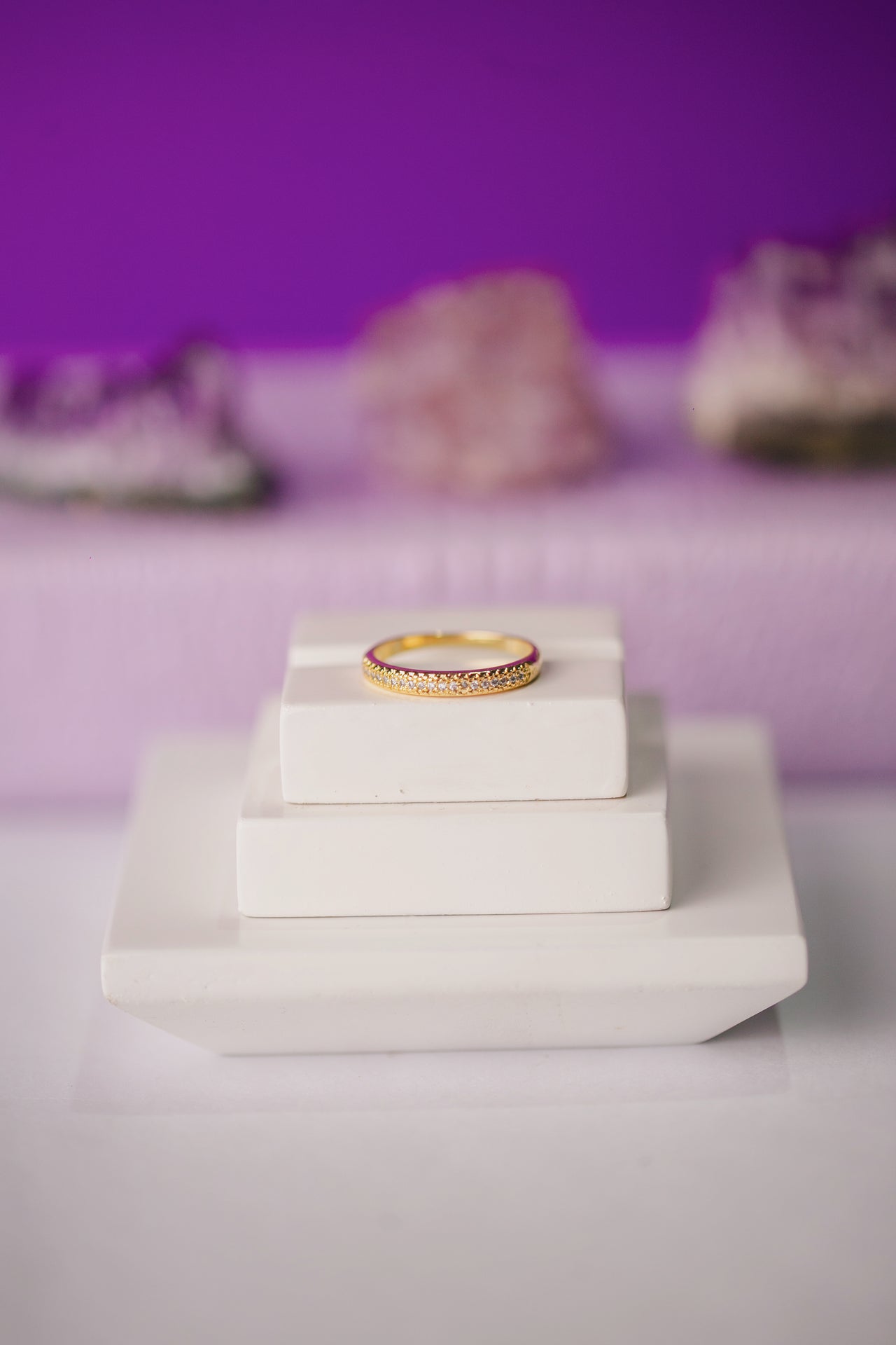 ANEL FILEIRA CRAVEJADA  FOLHEADO A OURO 18K