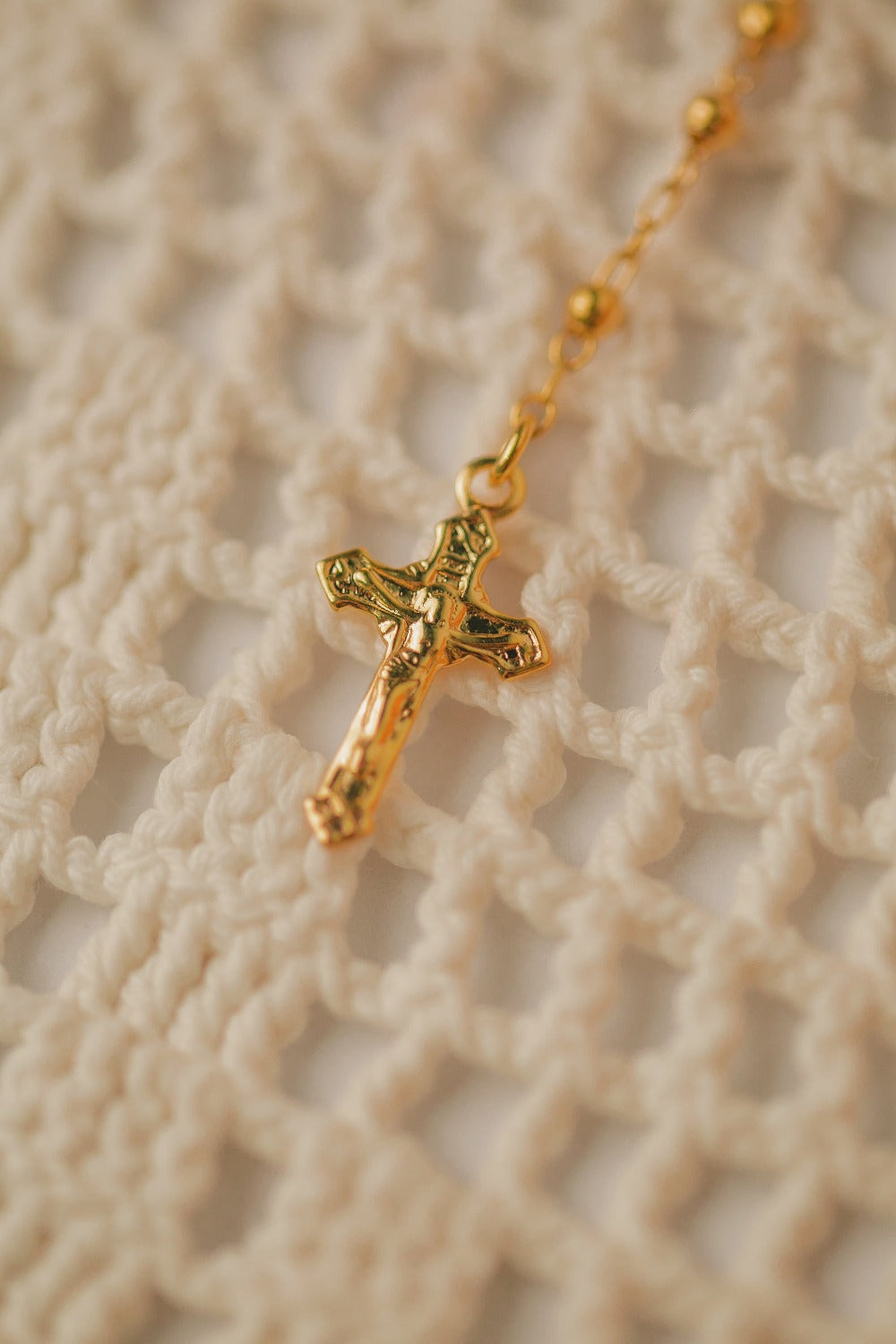 COLAR TERÇO TRADICIONAL FOLHEADO A OURO 18K