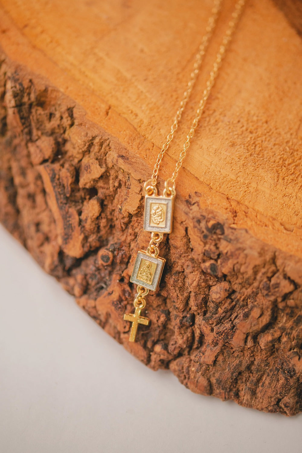 ESCAPULARIO DUPLO FOLHEADO A OURO 18K