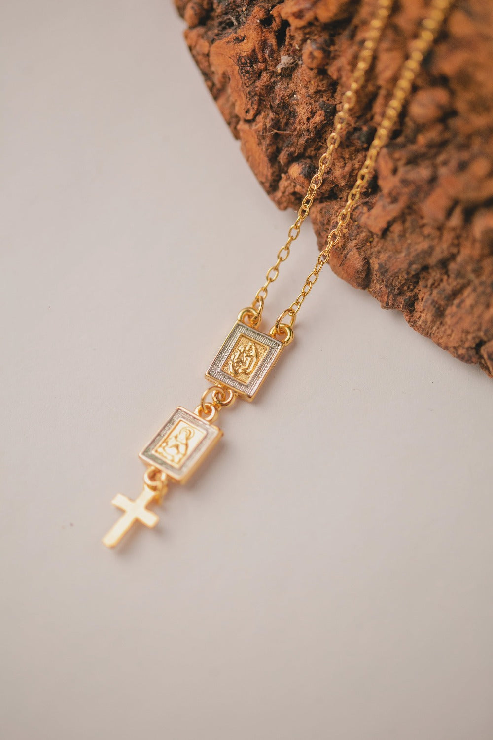 ESCAPULARIO DUPLO FOLHEADO A OURO 18K