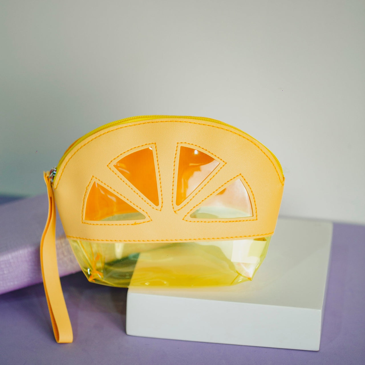 NECESSAIRE FRUTAS OI FOFA
