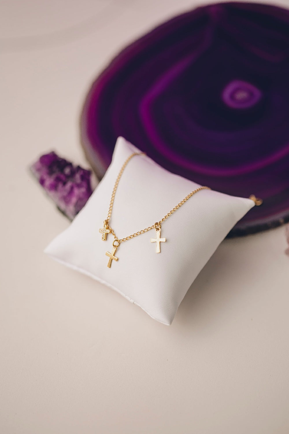 PULSEIRA COM CRUZ FOLHEADA A OURO 18K