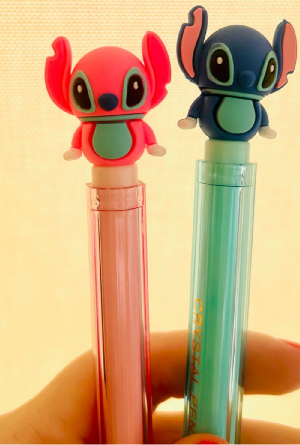CANETA MINI STITCH OI FOFA