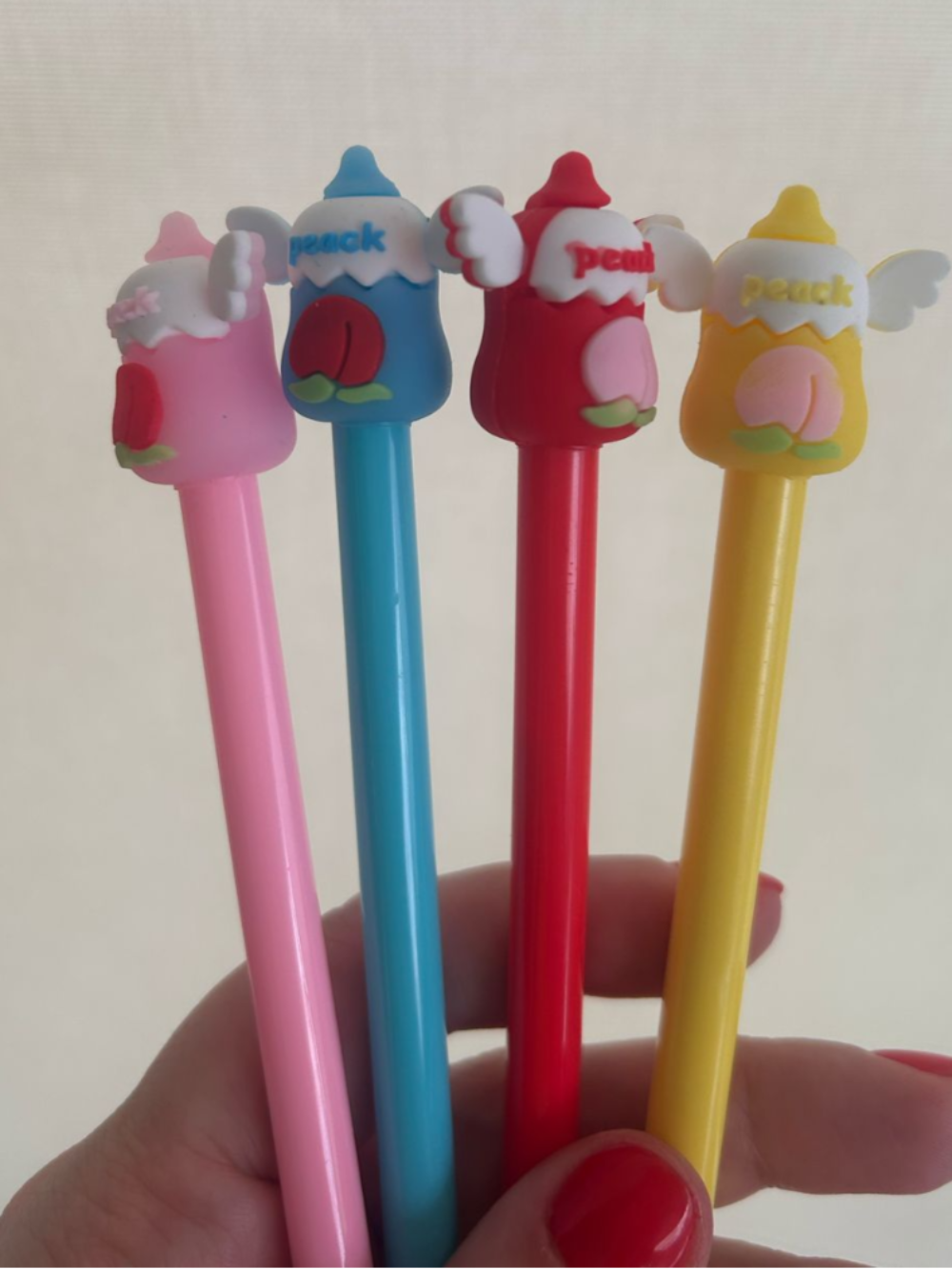 CANETA GARRAFINHA VOADORA OI FOFA