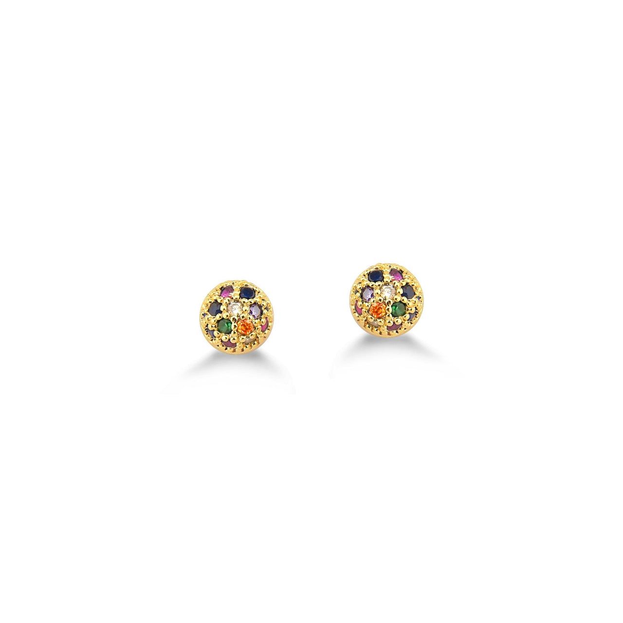 BRINCO MEIA BOLA PEQUENA CRAVEJADA DE ZIRCONIAS COLORIDAS FOLHEADO A OURO 18K