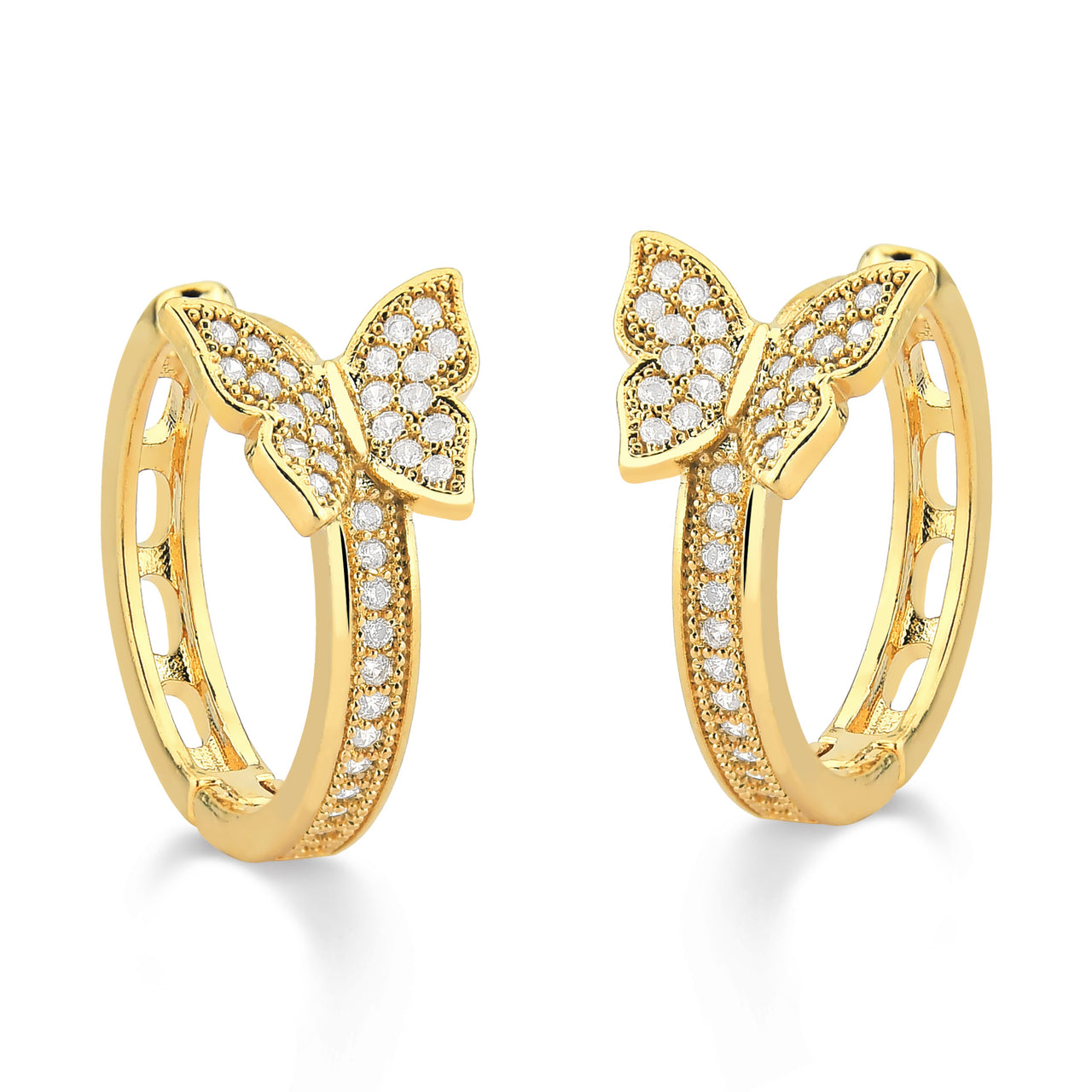 BRINCO DE ARGOLA CREVEJADA DE ZIRCONIAS COM BORBOLETA FOLHEADO A OURO 18K