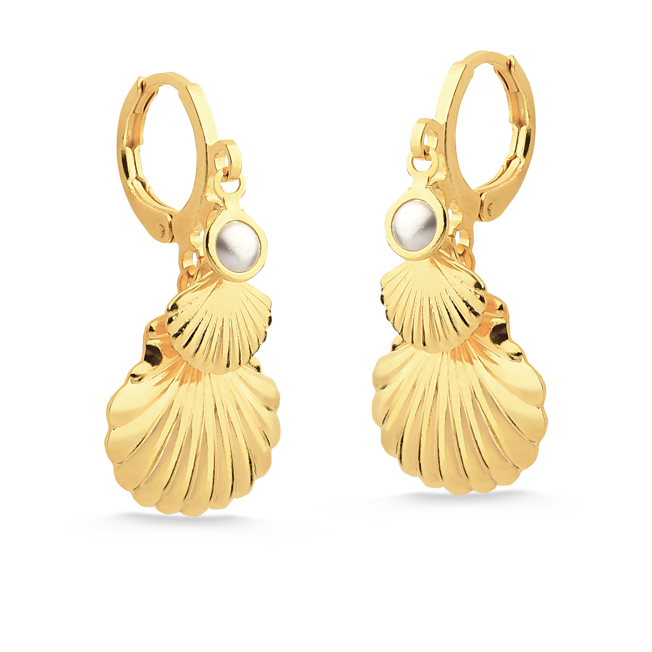 BRINCO DE ARGOLA COM CONCHAS E PEROLA FOLHEADO A OURO 18K