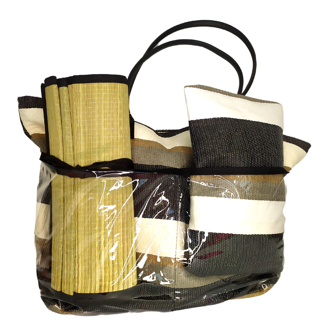 KIT BOLSA DE PRAIA COM ESTEIRA E TRAVESSEIRO PEQUENO PRETO E MARROM