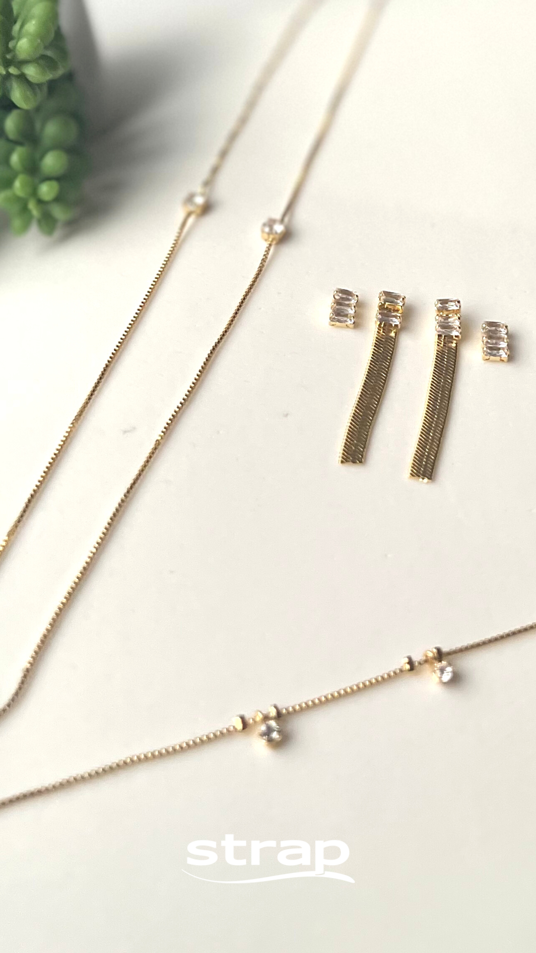 COLAR PONTO DE LUZ DE ZIRCONIA FOLHEADO A OURO 18K