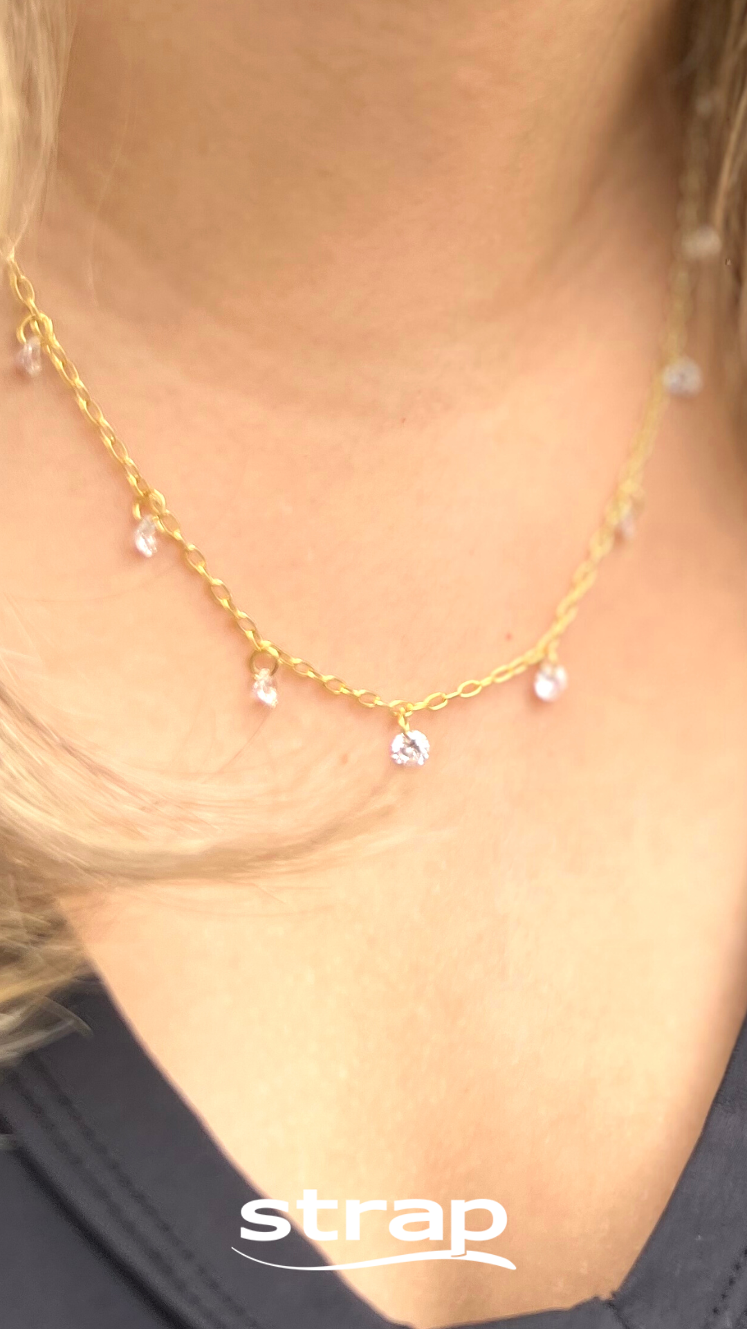 COLAR CHOKER COM ZIRCÔNIAS FOLHEADO A OURO 18K