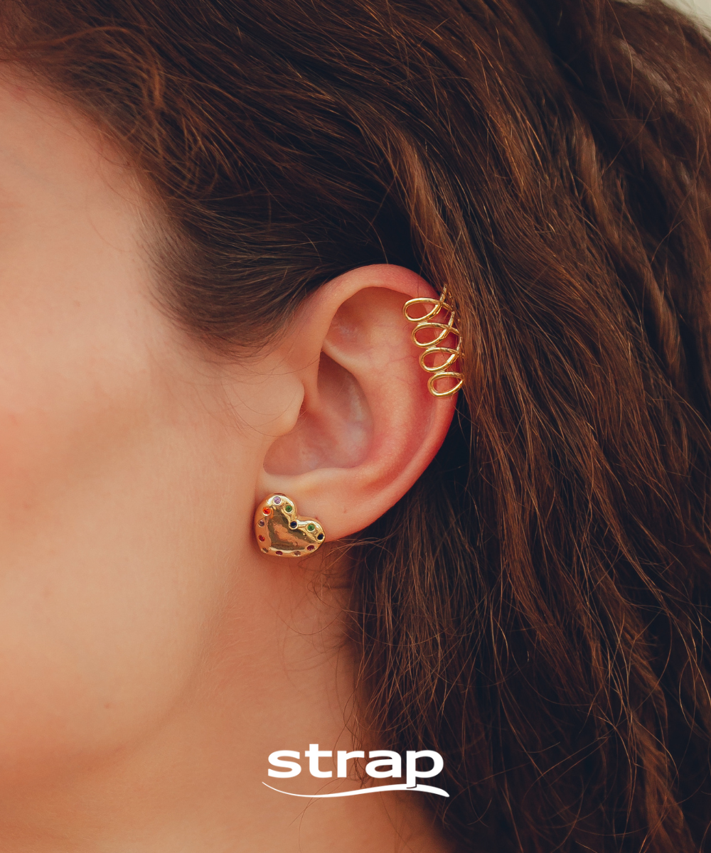 PIERCING DE ORELHA INFINITO FOLHEADO A OURO 18K
