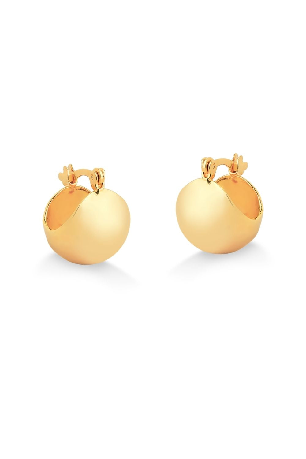 BRINCO CAPACETE FOLHEADO A OURO 18K