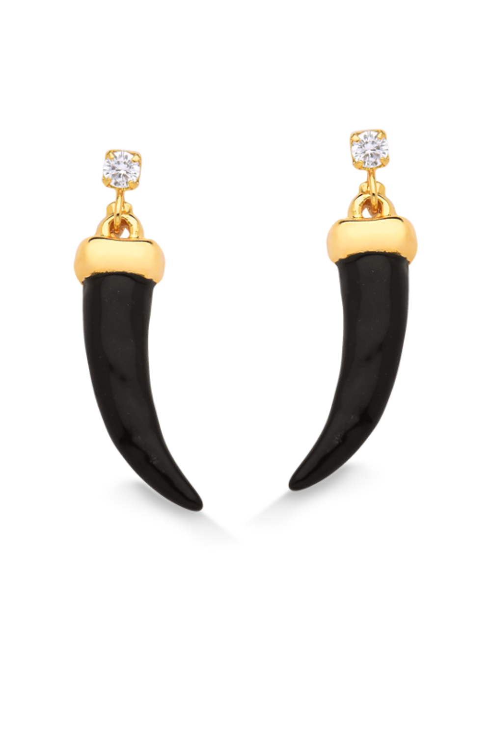 BRINCO DENTE SABRE EM RESINA PRETA E ZIRCÔNIA FOLHEADO A OURO 18K
