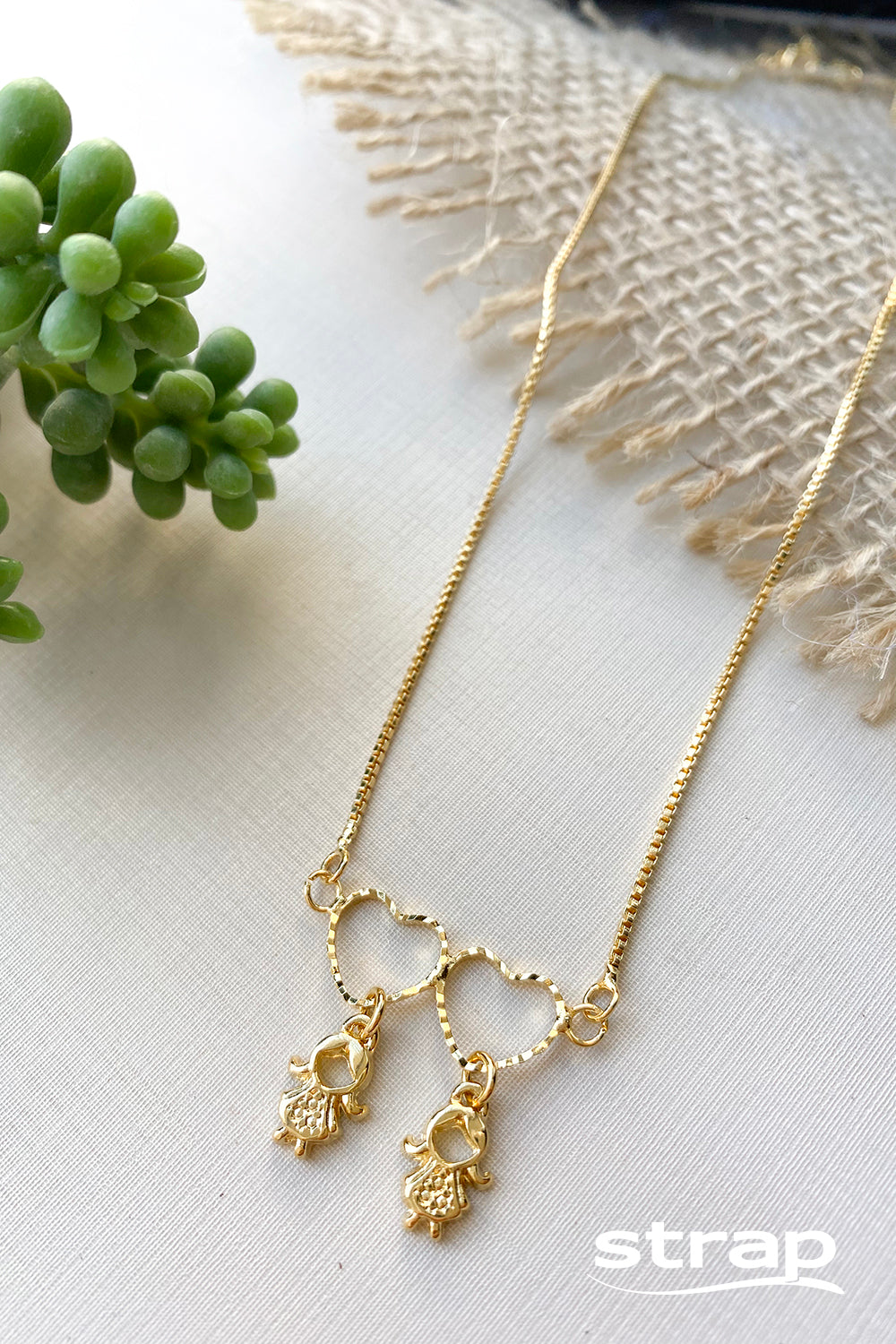 COLAR CORAÇÃO DUAS MENINAS FOLHEADO A OURO 18K