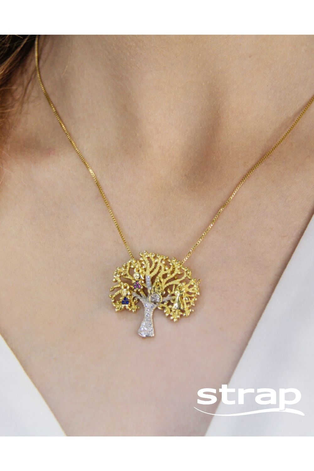 COLAR ÁRVORE DA VIDA PERSONALIZÁVEL COM 4 BERLOQUES FOLHEADO A OURO 18K